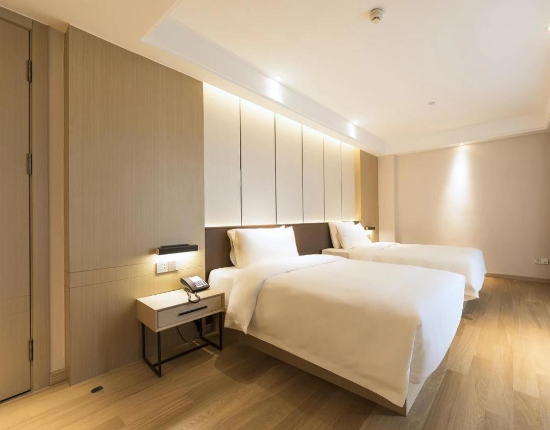 Atour Hotel Suzhou Railway Station North Square Bole Shi Exteriör bild