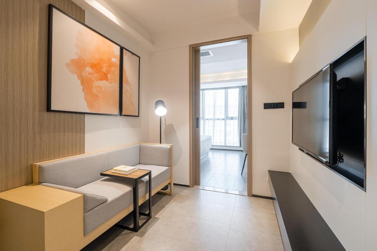 Atour Hotel Suzhou Railway Station North Square Bole Shi Exteriör bild
